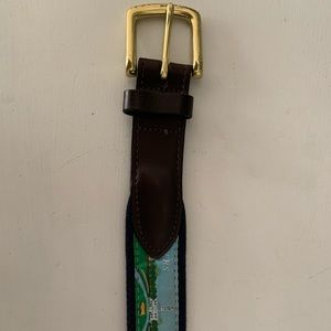 Vineyard Vines men’s belt with Masters golf logo